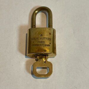 Louis Vuitton Goldtone Replacement Lock and Key #330 - Preowned